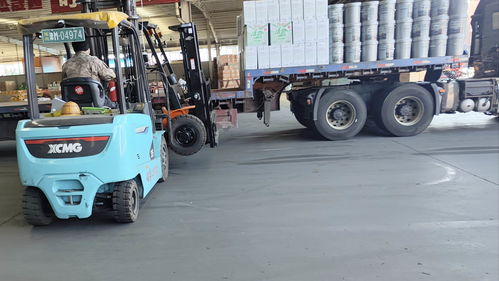 臨邑縣17米5平板貨車(chē)?yán)浥c裝卸搬運(yùn)一站式服務(wù)